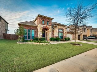 1117 Eastwick Dr, Roanoke, TX 76262