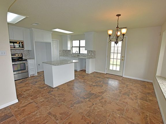 5th image of 3931 E Esmond Dr