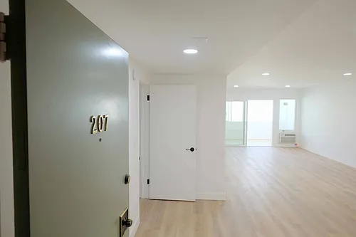 Floor plan 207