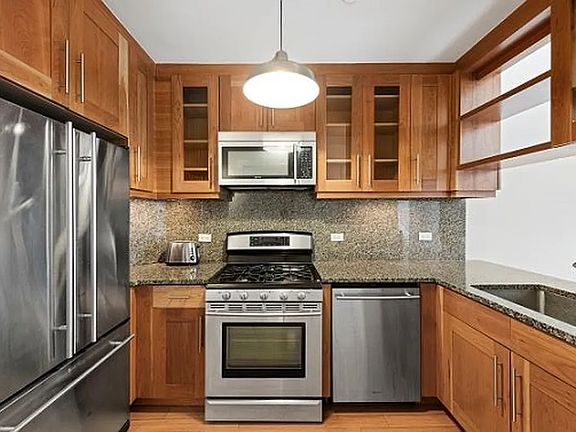 4th image of 2056 5th Ave APT 5C