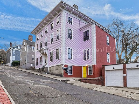 3rd image of 35 Bowen St APT 3