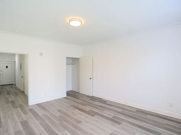 5th image of 2275 Francisco St APT 202