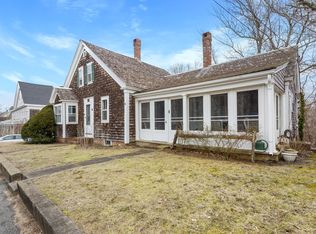 212 Holbrook Ave, Wellfleet, MA 02667