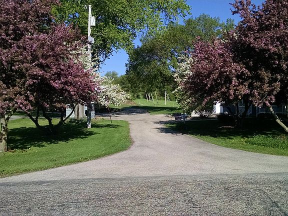 Entrance-paved driveway