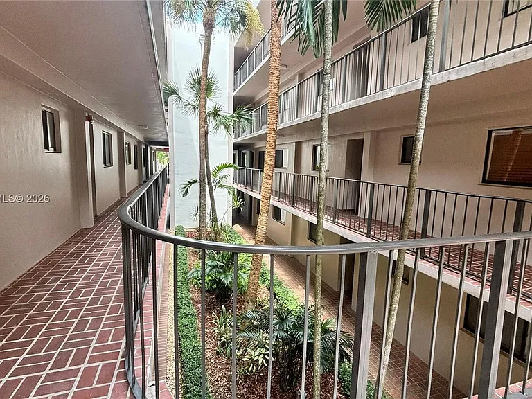 8540 SW 133rd Avenue Rd #219 — Photo 26