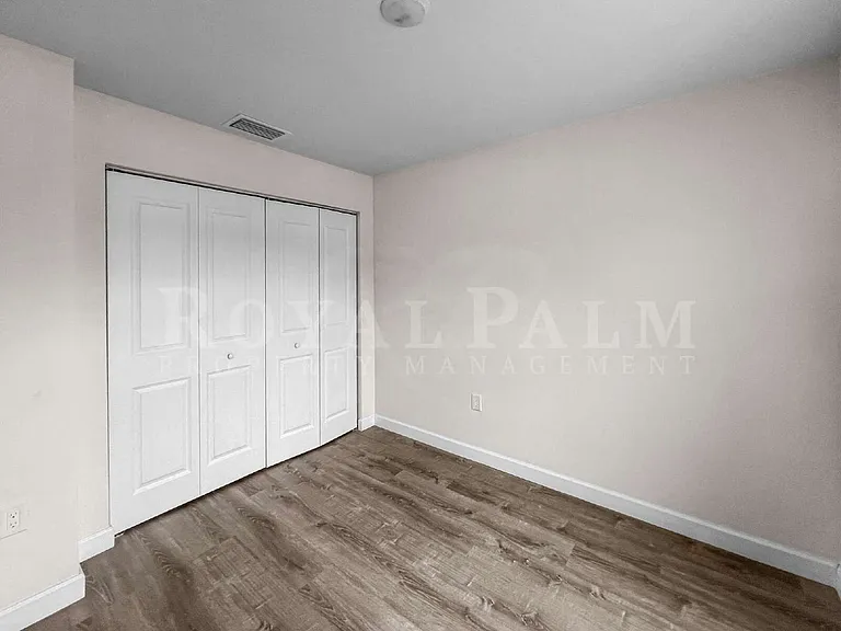 745 Harry Ave S — Photo 19