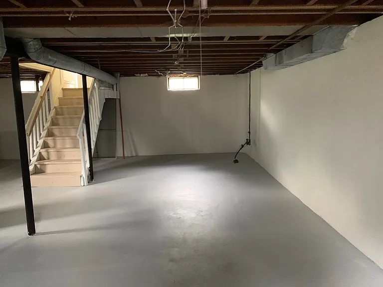 32469 Rosslyn Ave — Photo 9