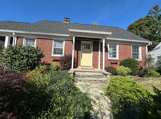 1377 Collinsdale Ave, Cincinnati, OH 45230
