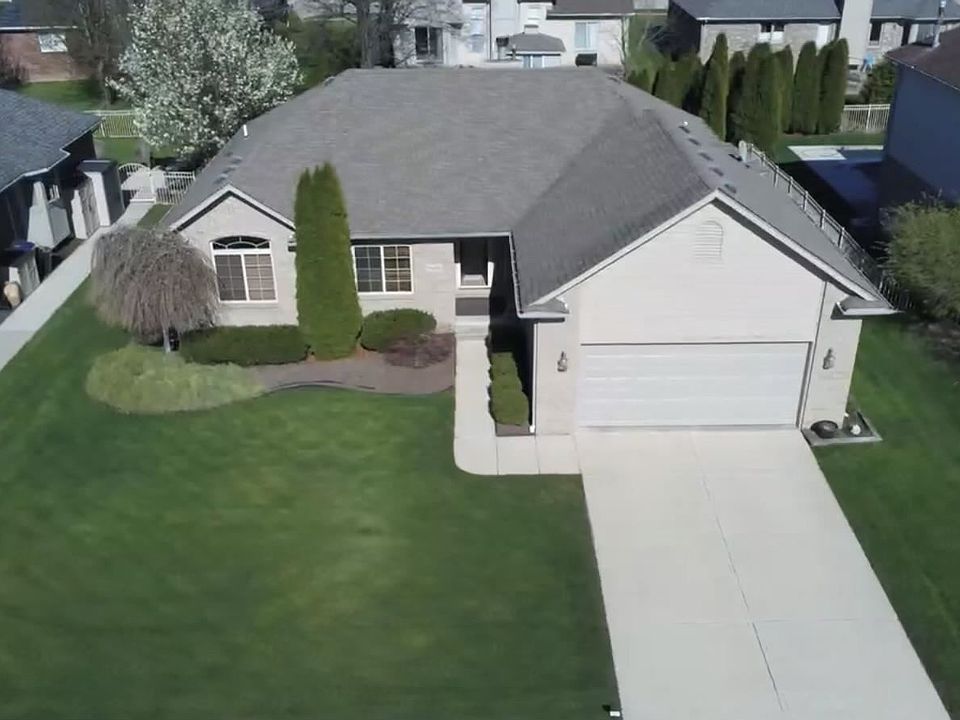 1st image of 54388 Pine St