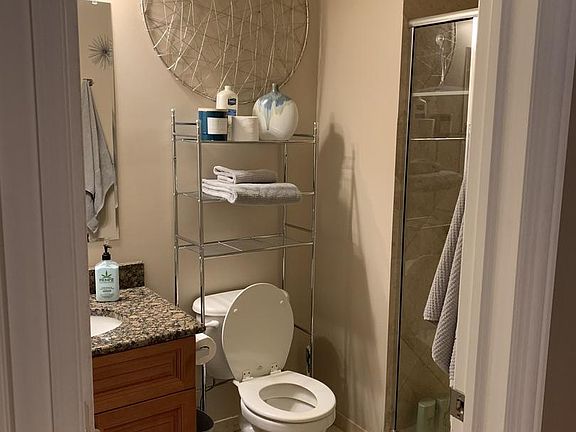 4th image of 5663 W Higgins Ave APT 3E