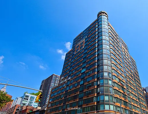 Rented by Greystar | media 33