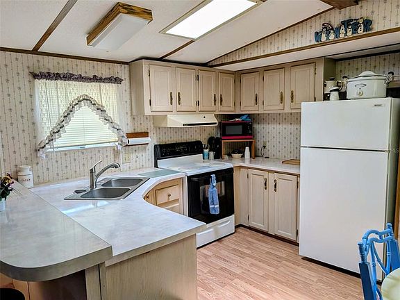 4th image of 14181 SE 90th Ter
