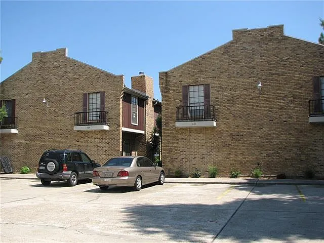 604 Vintage Dr #C
