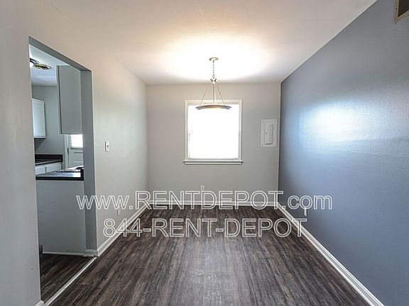 3rd image of 2803 Ravenswood Dr