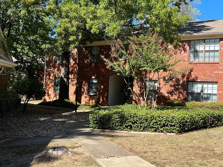 CM Properties of Fort Smith, LLC dba Oakwood Gardens — Photo 28