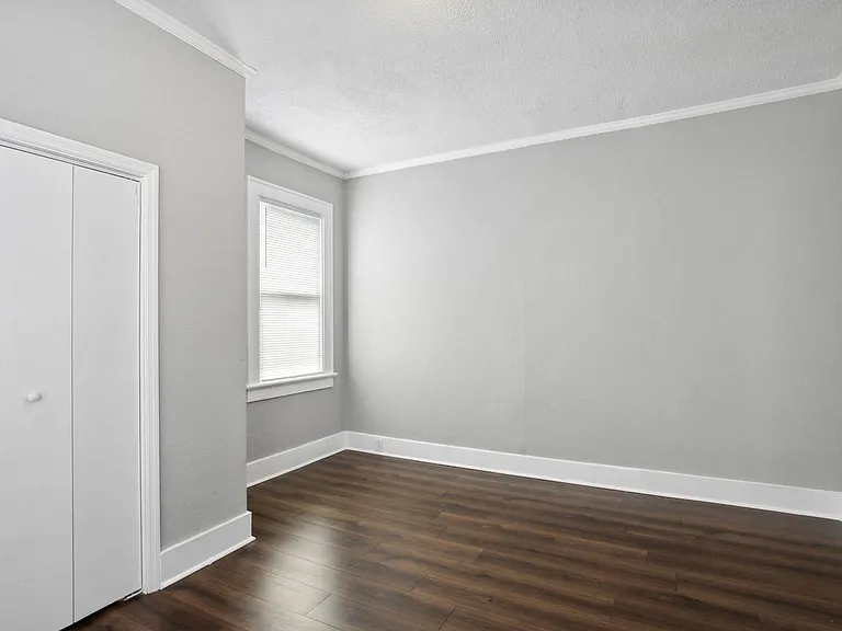 815 E Bolton St — Photo 19
