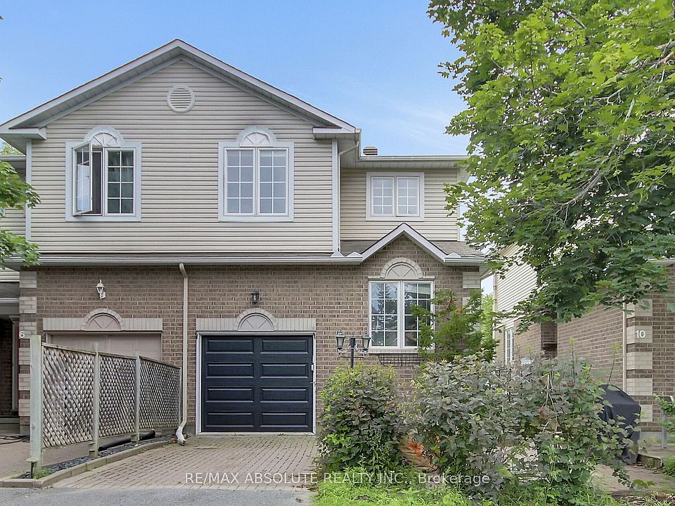 1st image of 8 Riverbank Ct