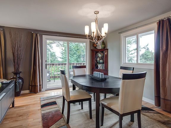 5th image of 2813 NE 153rd Cir
