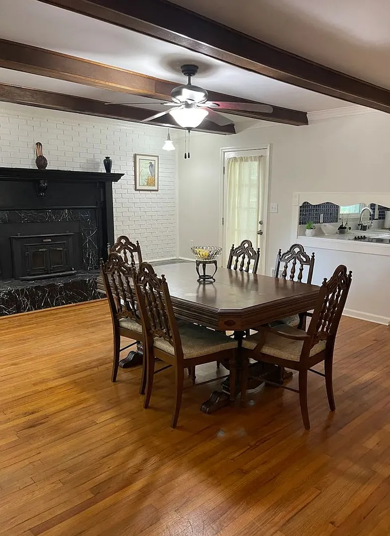 216 Brookwood Drive — Photo 3