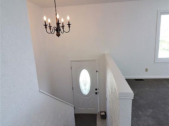 2nd image of 1840 E Teton Blvd