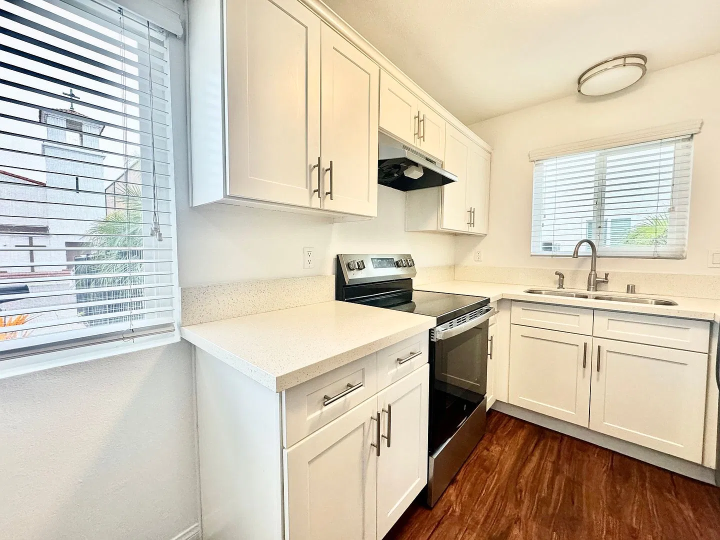 4322 Van Dyke Avenue — Photo 1