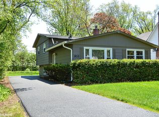 933 Windsor Rd, Highland Park, IL 60035