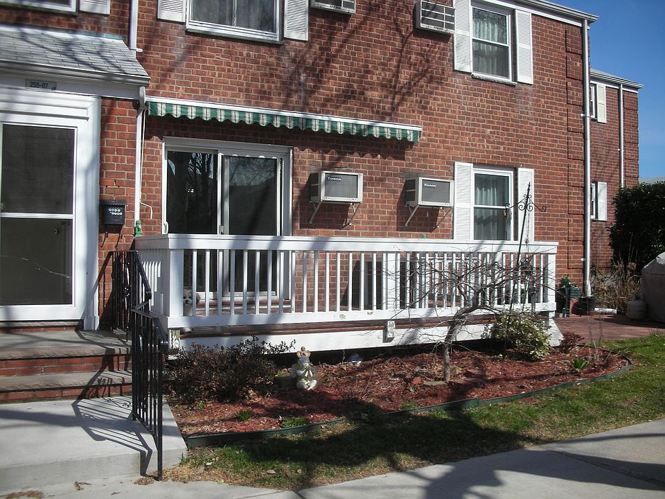 1st image of 25507 75th Ave #1