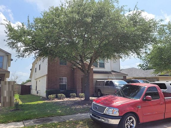 3rd image of 7418 Fox Knoll Ln