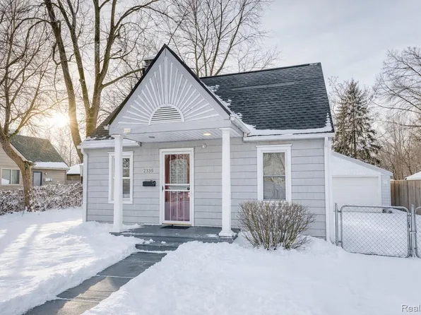 25315 Charles St, Taylor, MI 48180