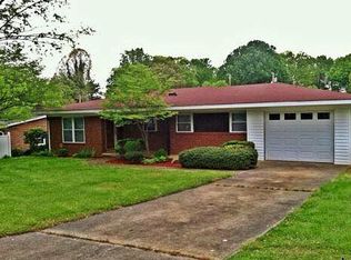 431 Hillcrest Rd, Statesville, NC 28677