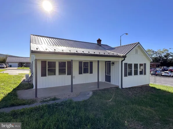 195 Reed Ln, Stanley, VA 22851