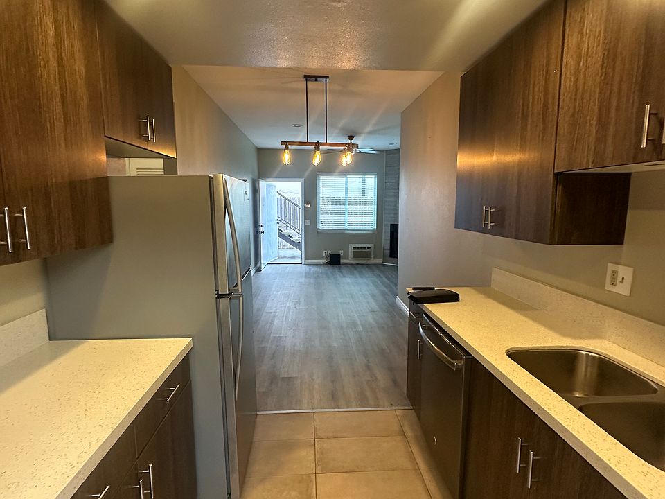 1st image of 4433 Winona Ave APT 2