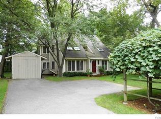 107 Mulberry St, Stamford, CT 06907