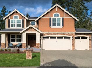 23764 SE Daybreak Pl, Maple Valley, WA 98038