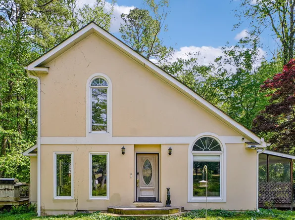 198 Pope Lake Rd, Angier, NC 27501