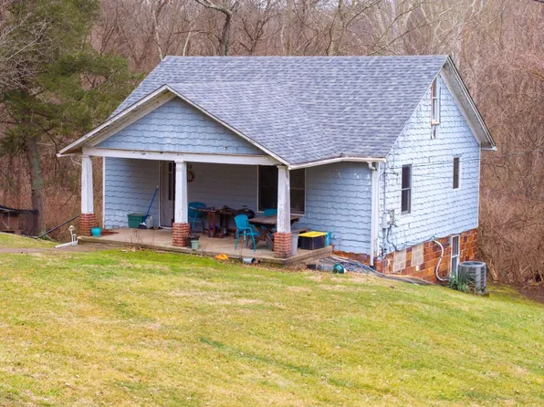 111 Hooper St, Athens, OH 45701