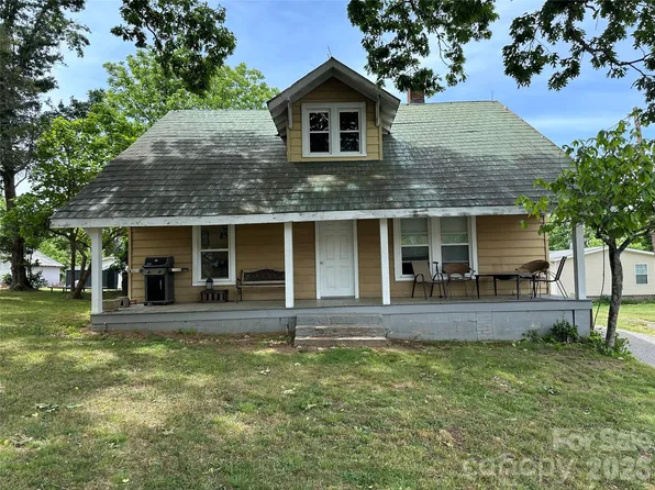 5149 Boone Trl, Millers Creek, NC 28651