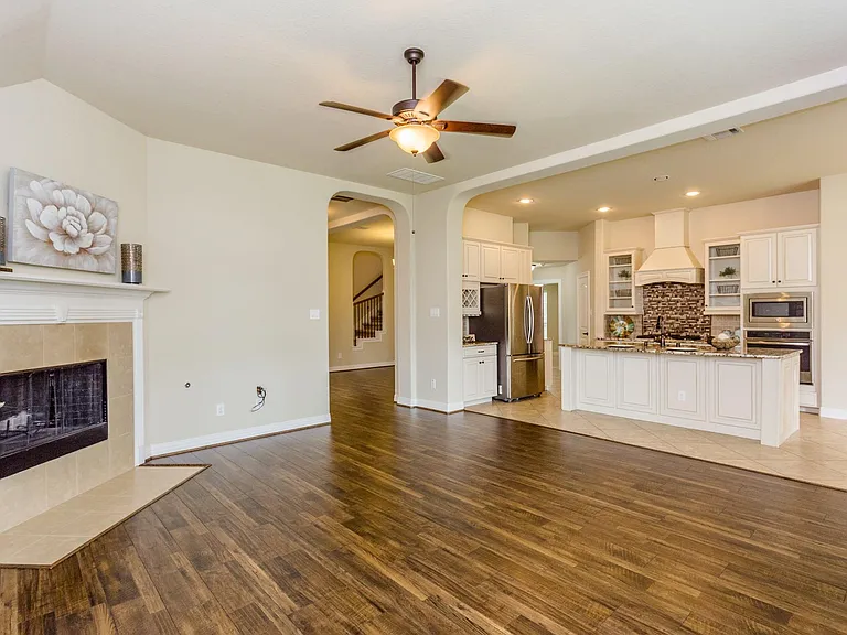 6122 Garden Lakes Ln — Photo 3