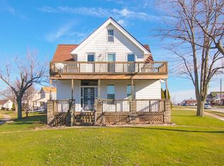 4012 Woodway Rd, Parma, OH 44134