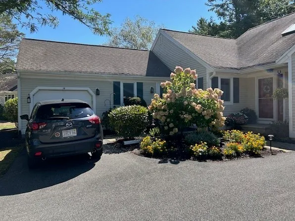 14 Sandview Ter Unit 14, Mashpee, MA 02649