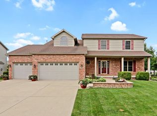 2217 Knollbrook Way, Bloomington, IL 61705