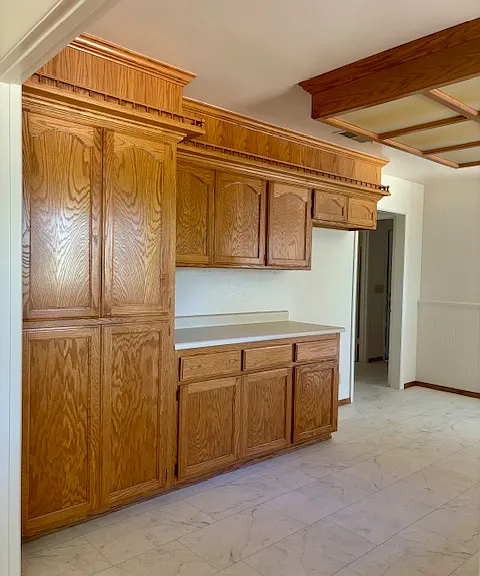 1900 Meadowbrook Dr — Photo 8