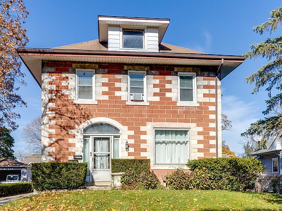 2nd image of 569 Skokie Ave