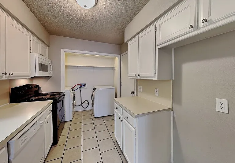 5006 Norma St — Photo 2