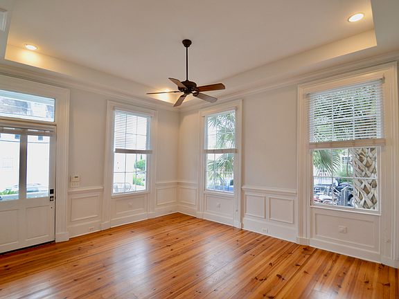 2nd image of 192 Wentworth St APT A
