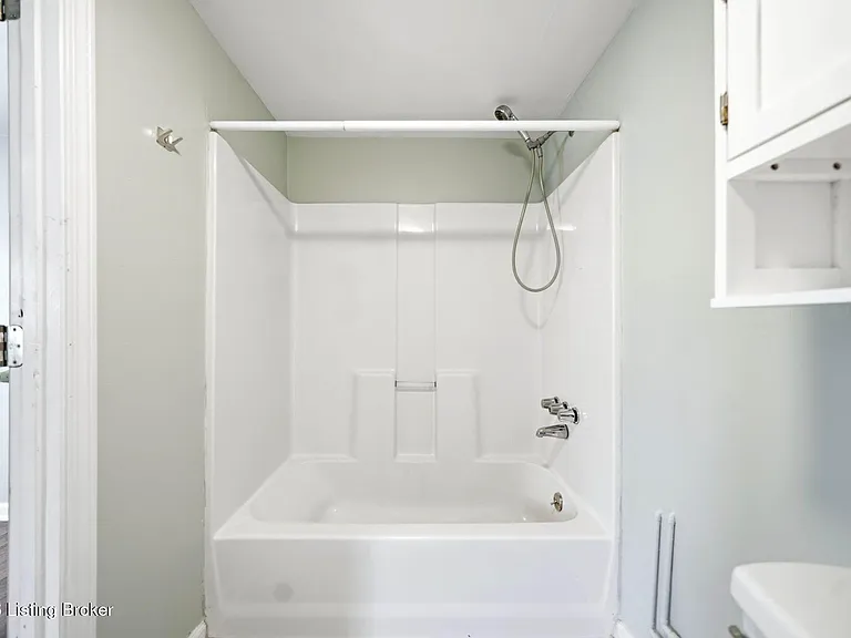 1049 Dixon Ave #2 — Photo 16