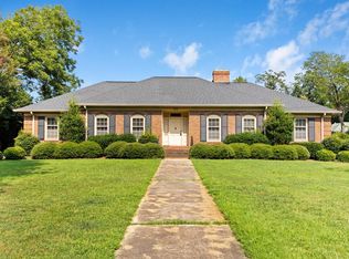307 S Broad St, Clinton, SC 29325