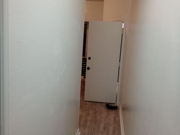 4th image of 1112 W Glenwood Ave