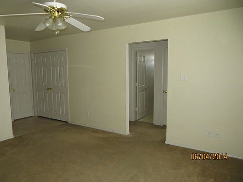 2nd image of 3407D Toledo Dr