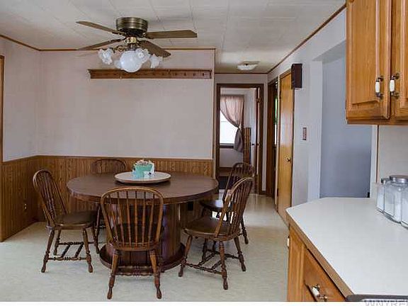 4th image of 447 Orchard Dr